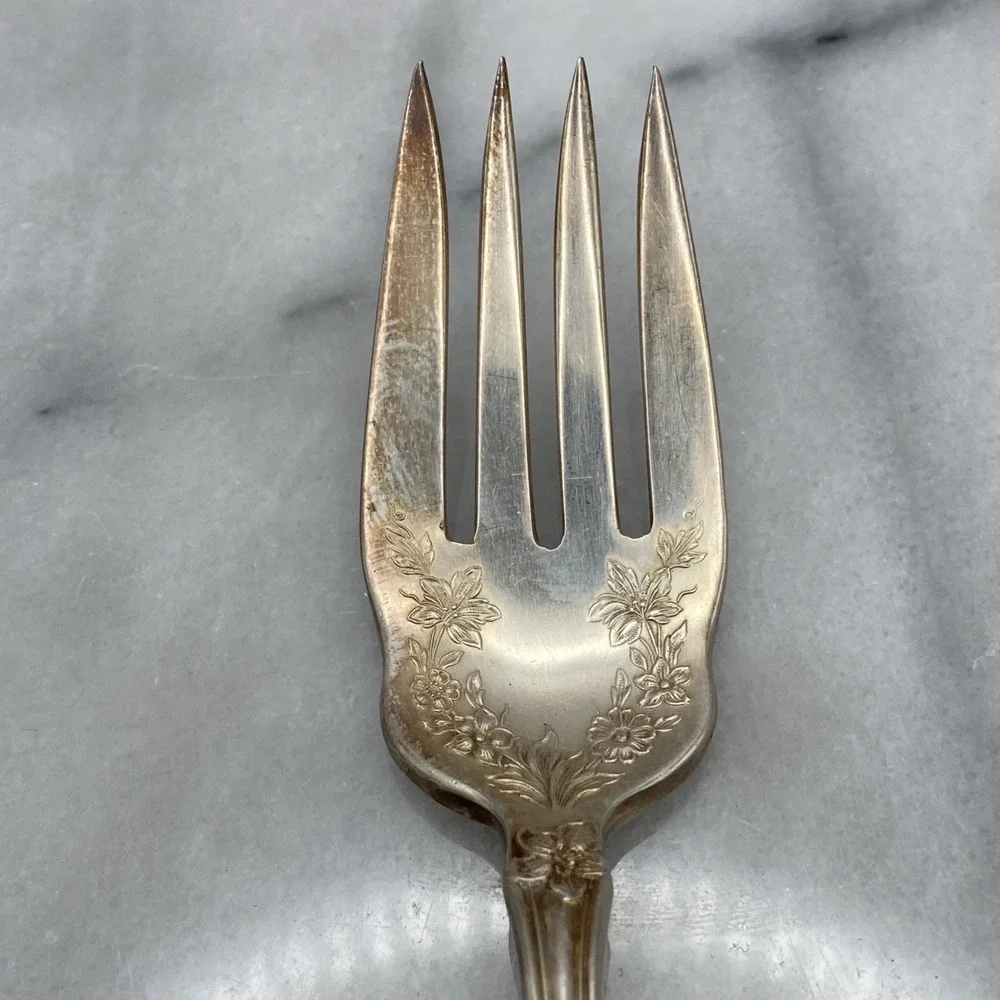 Rare Antique Wm. Rogers & Son 1910 Ornate Orange Blossom Meat Fork 6